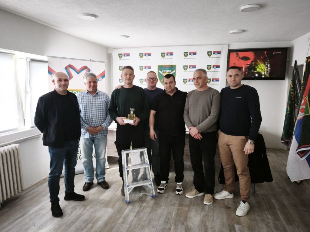 🎖️ Човек који никада није скинуо униформу: Мирослав Мандић одлази у заслужену пензију