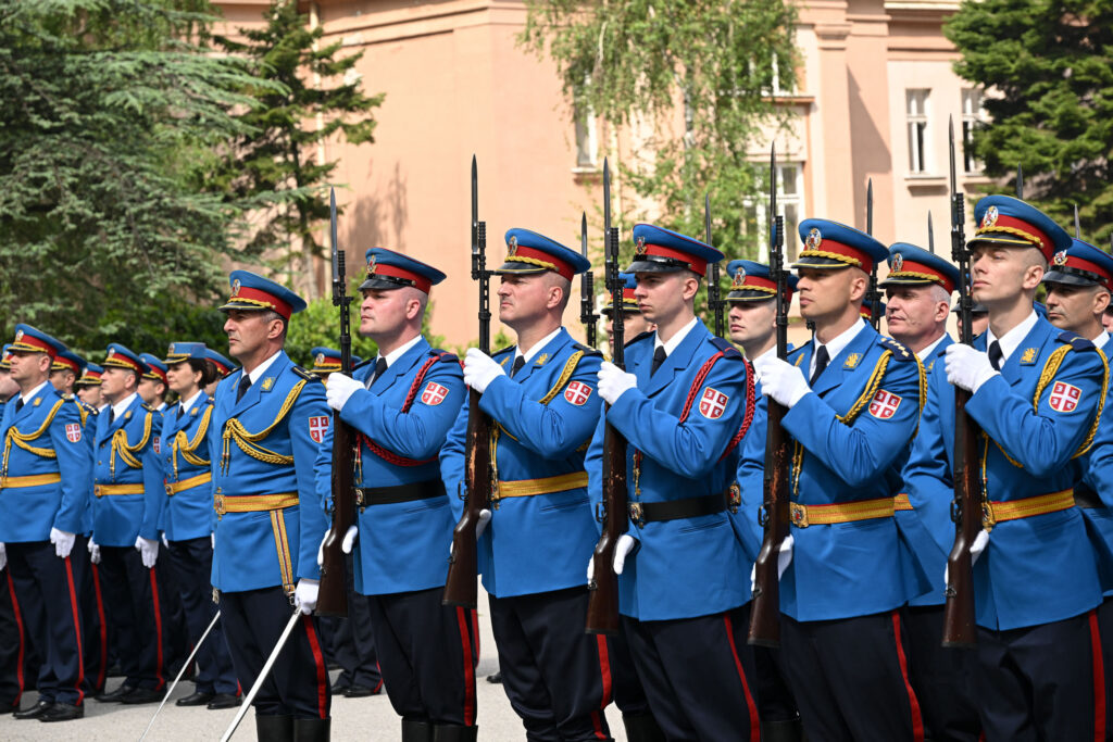 Честитка поводом Дана Гарде Војске Србије